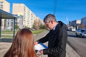 В Костроме проверяют новые остановочные павильоны