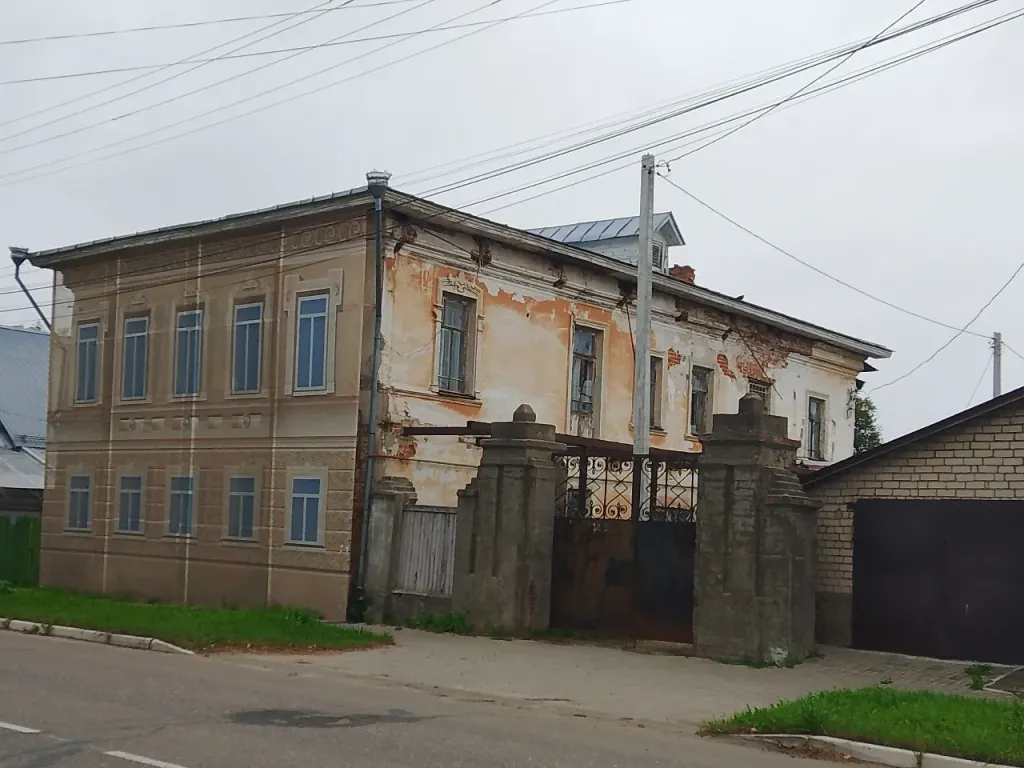 В Нерехте старинный особняк продадут на конкурсе за рубль